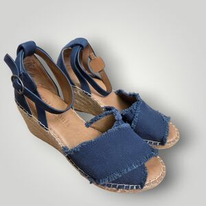Gentle Souls Navy Canvas Espadrille Wedge Sandals Size 7M